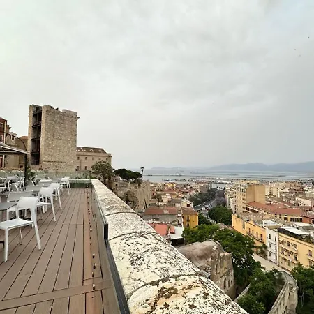 Ex Art Nel Castello Unico A 公寓 卡利亚里